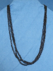 Perlenkette (L ± 53 cm)
